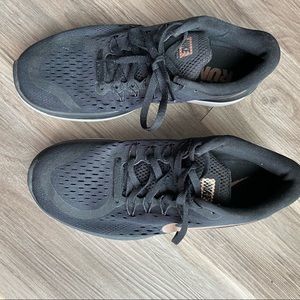 Black Nike Gym Shoes